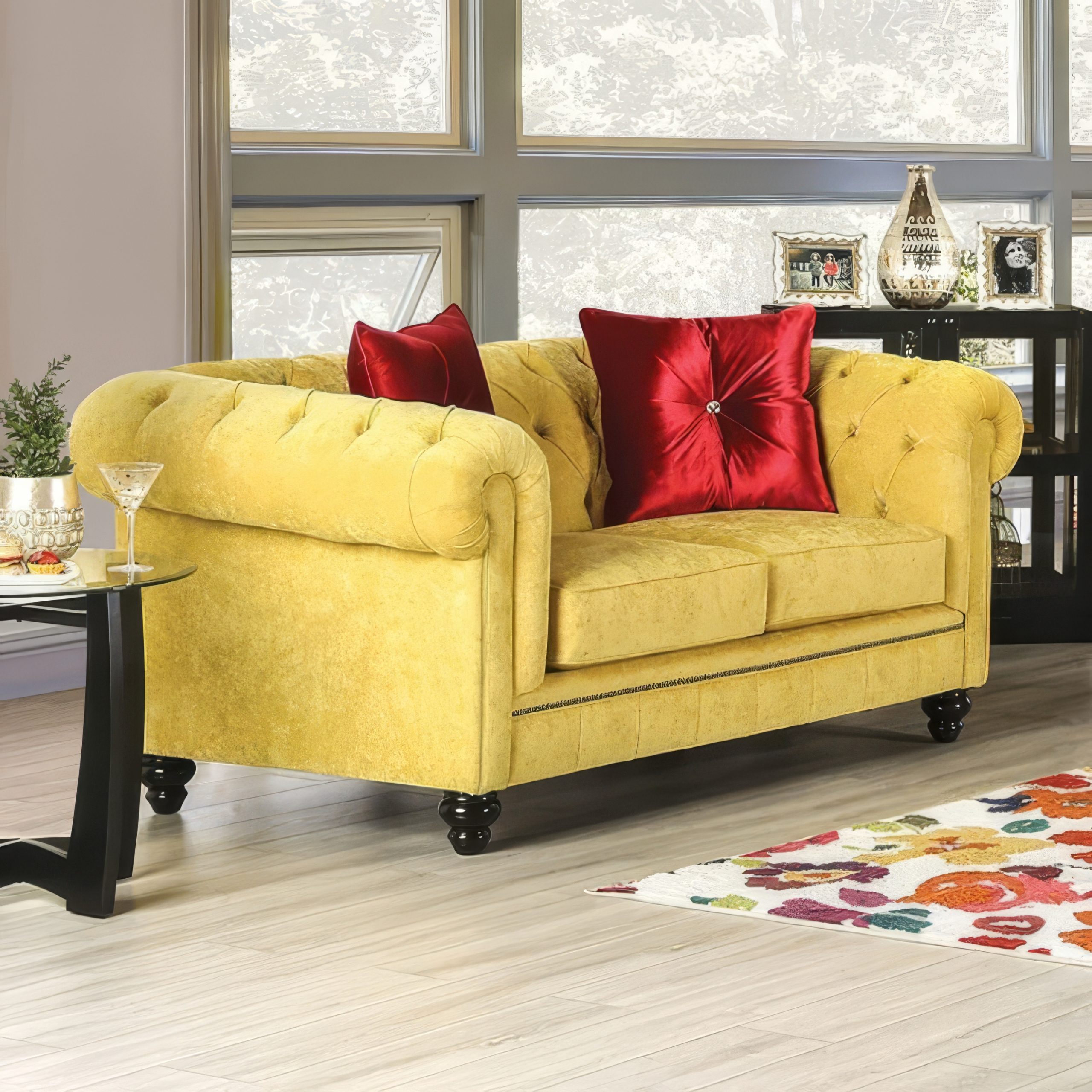ELIZALOVESEAT.jpg-topaz-enhance-4x